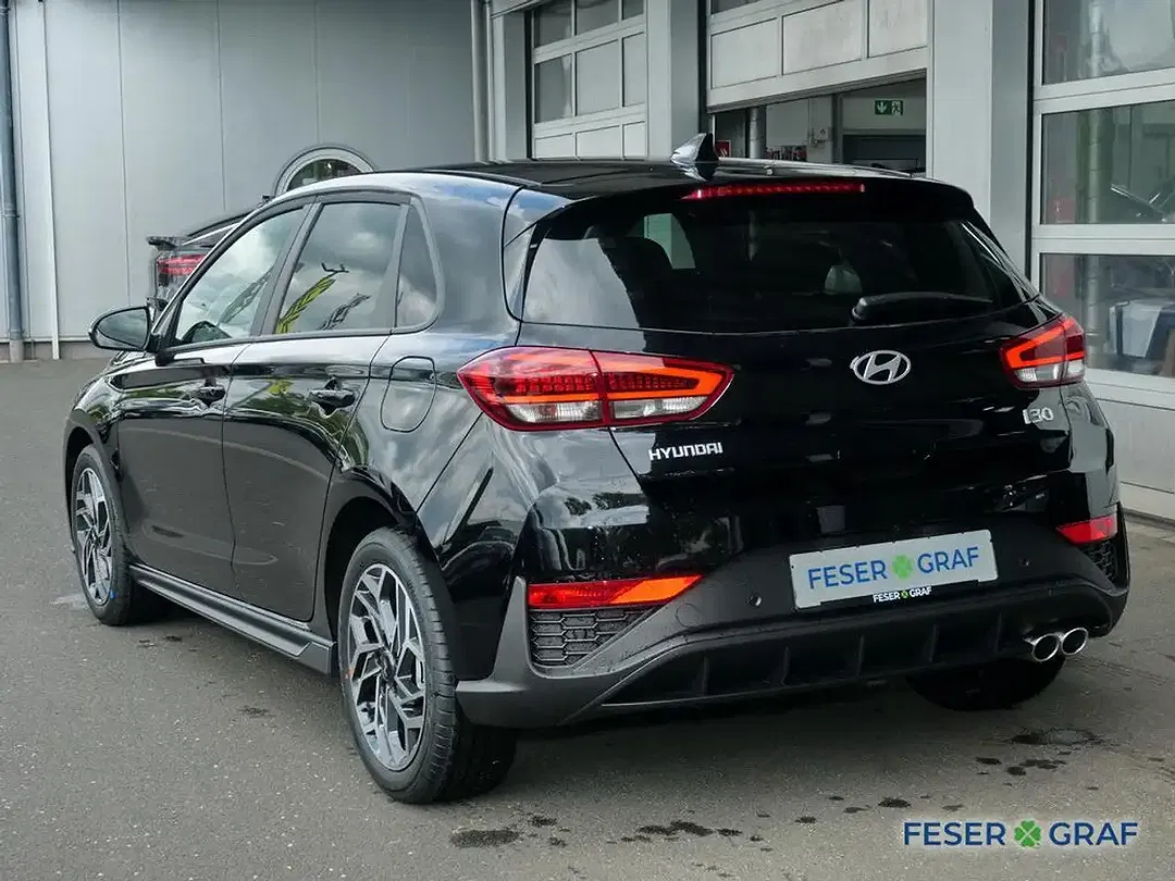 Hyundai i30 - Thumbnail 2