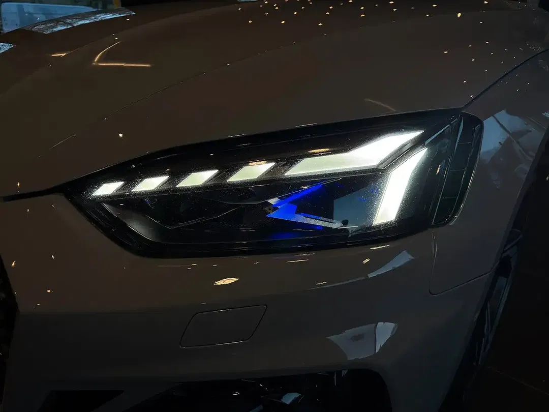 Audi RS5 - Thumbnail 10