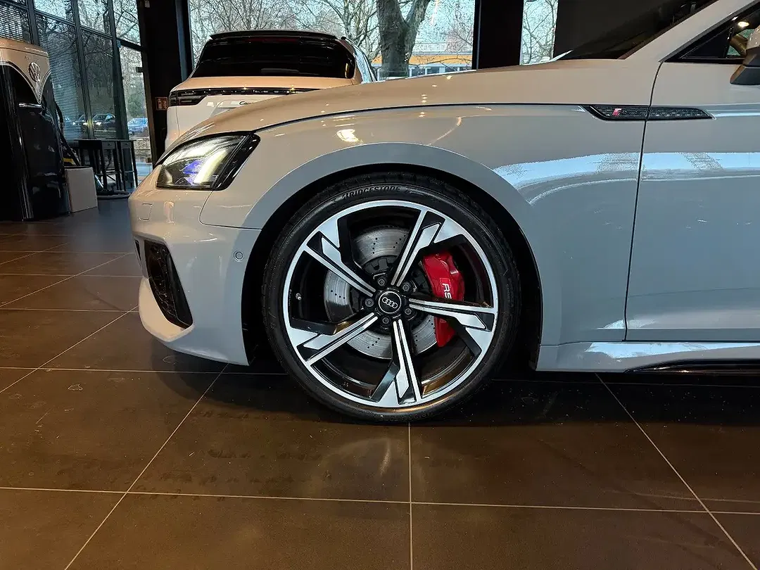 Audi RS5 - Thumbnail 11