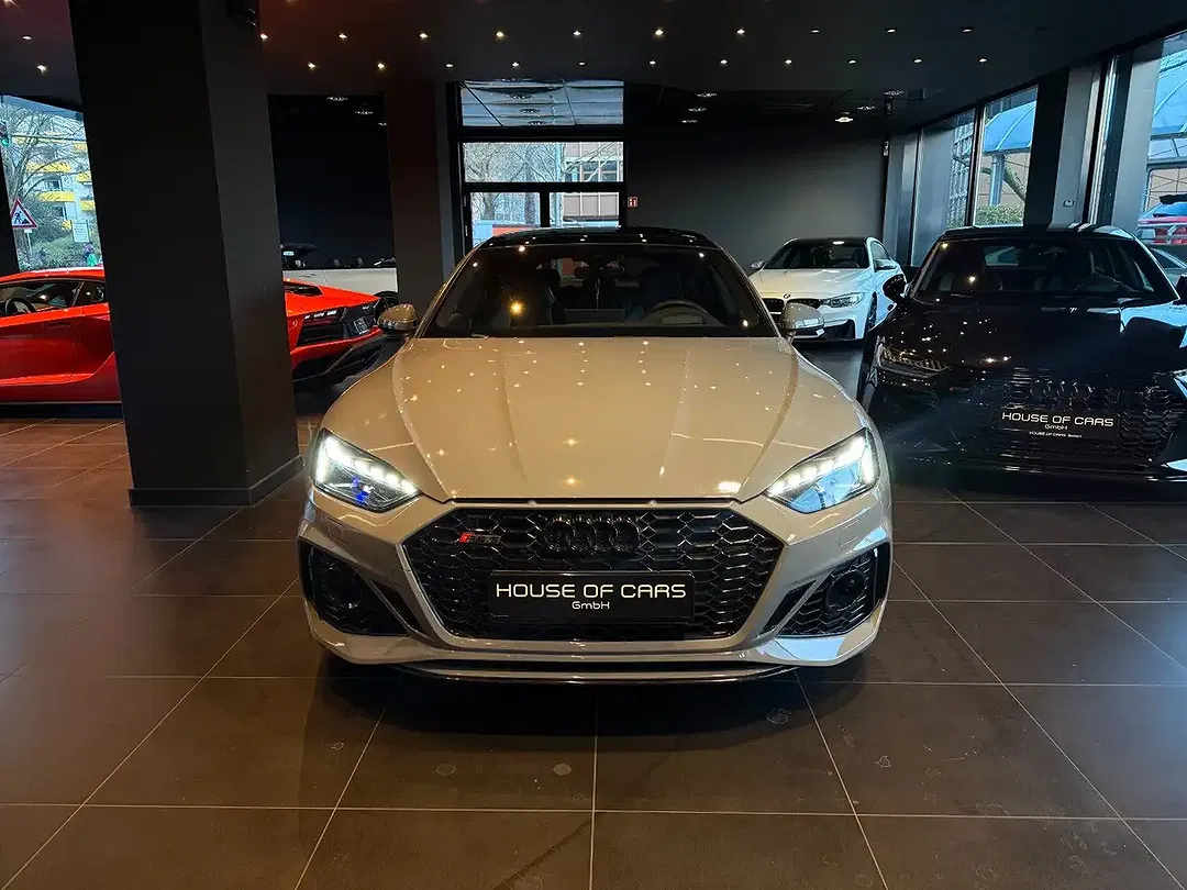 Audi RS5 - Thumbnail 3