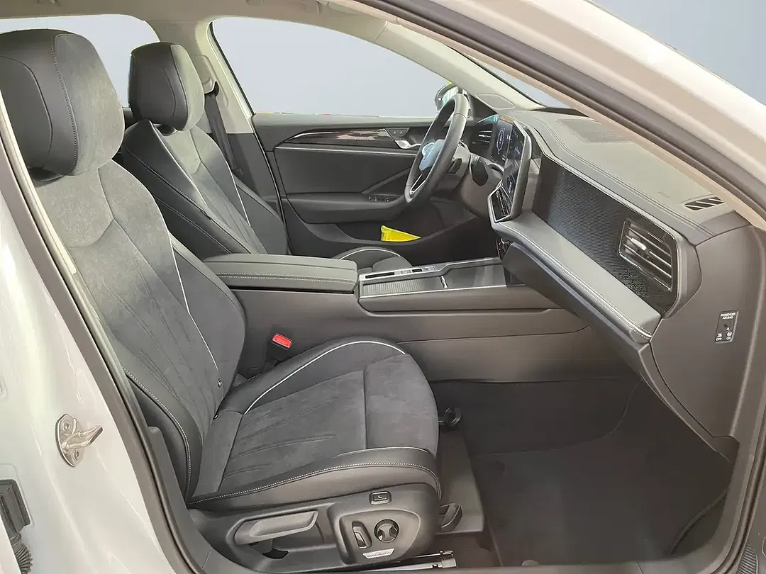 Volkswagen Passat Variant - Thumbnail 9