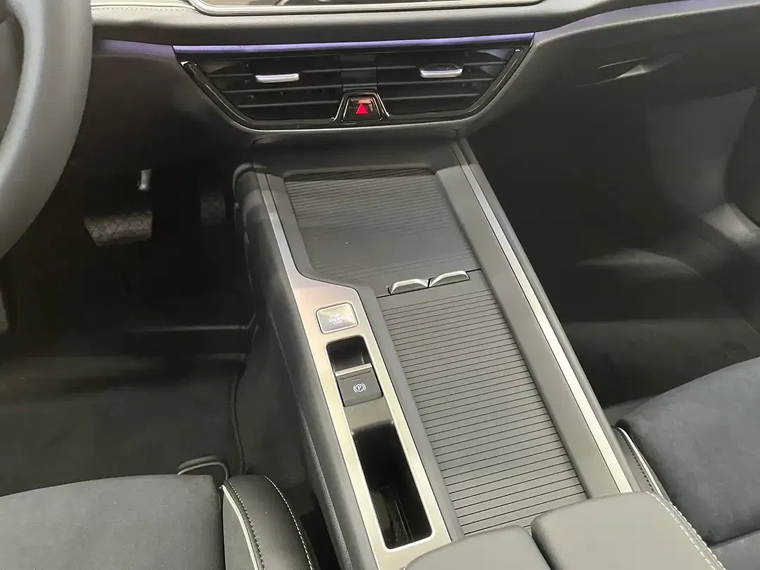 Volkswagen Passat Variant - Thumbnail 8