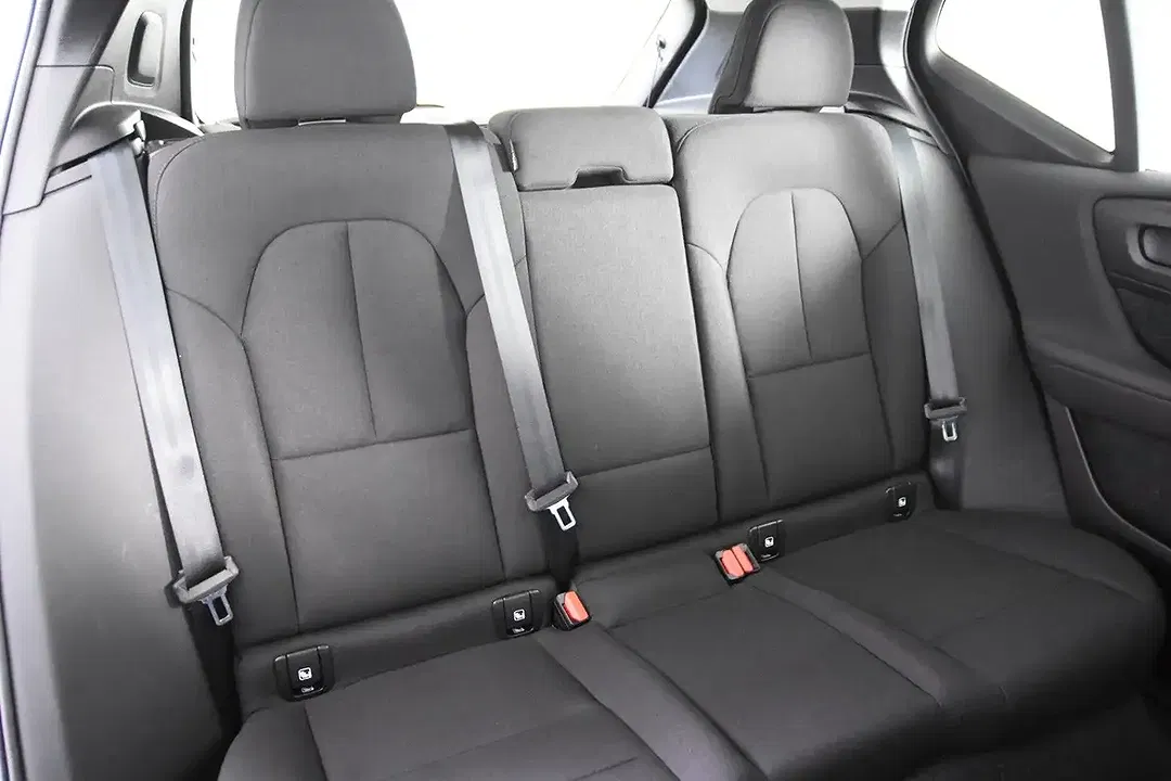 Volvo XC40 - Thumbnail 10