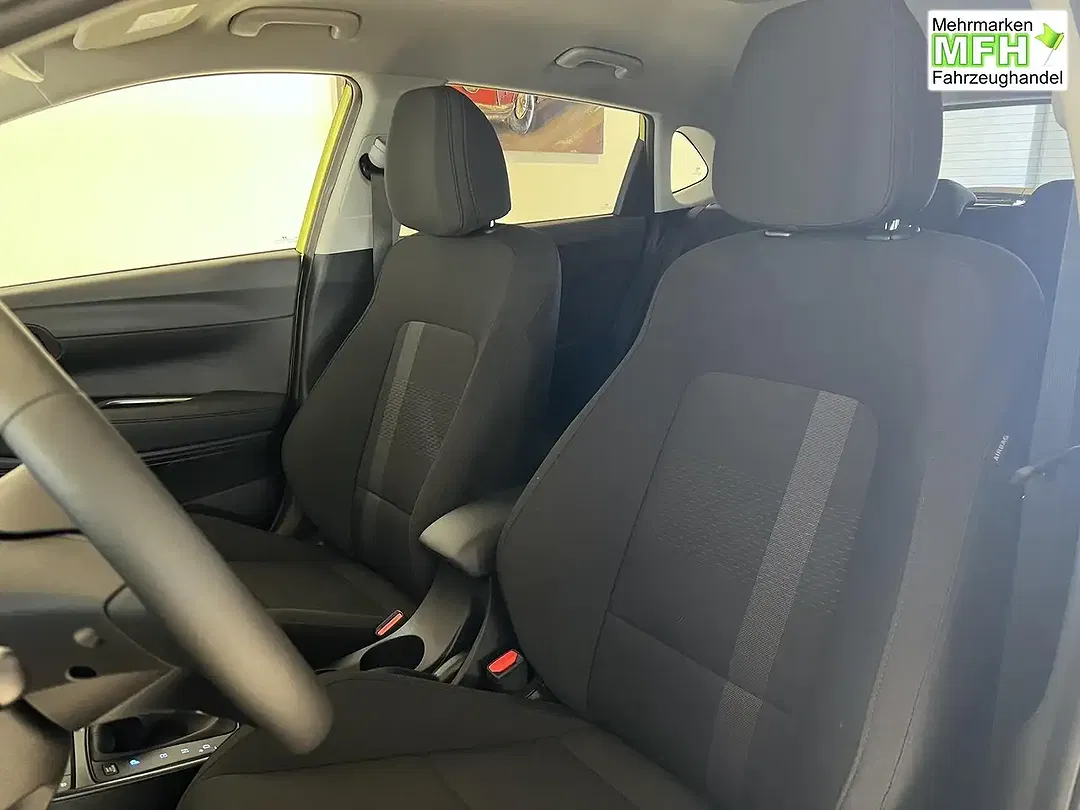 Hyundai i20 - Thumbnail 9