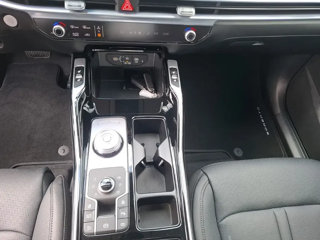 Kia Sorento - Thumbnail 10