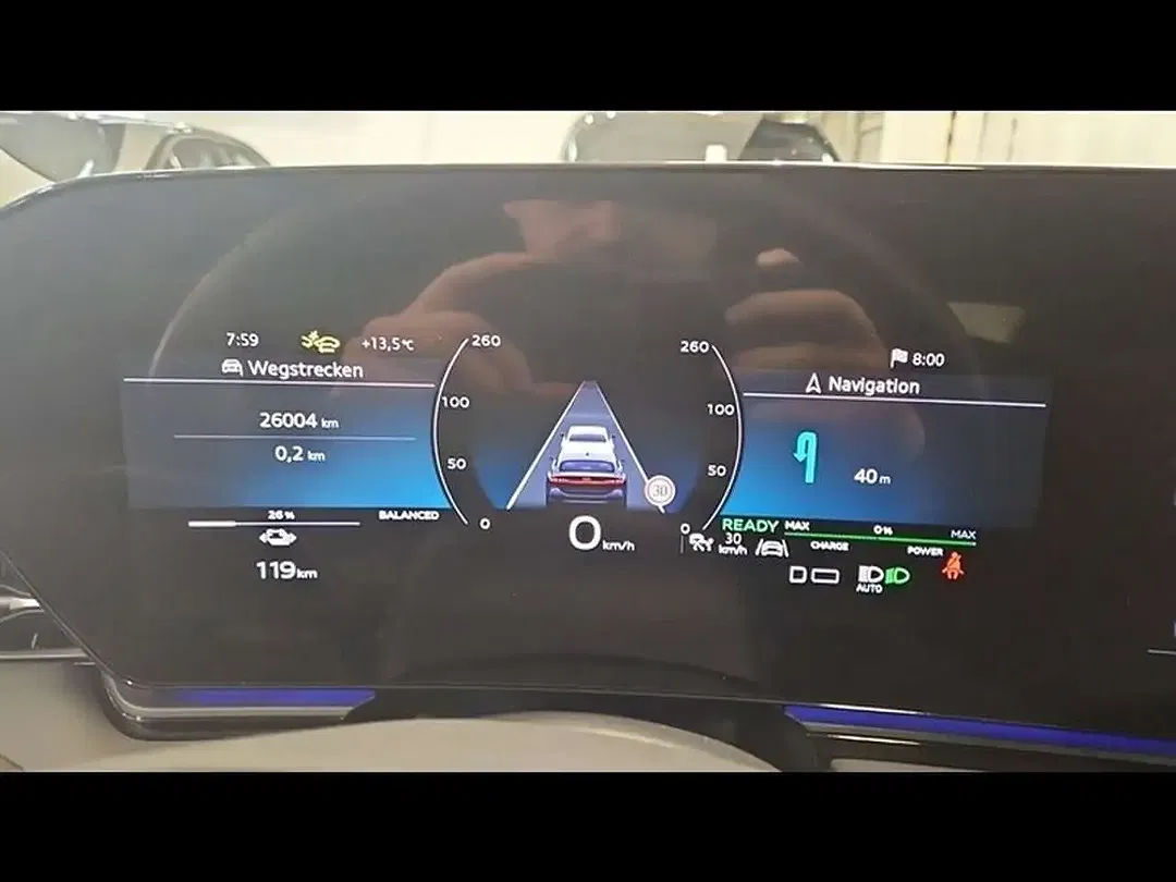 Audi A6 e-tron - Thumbnail 11