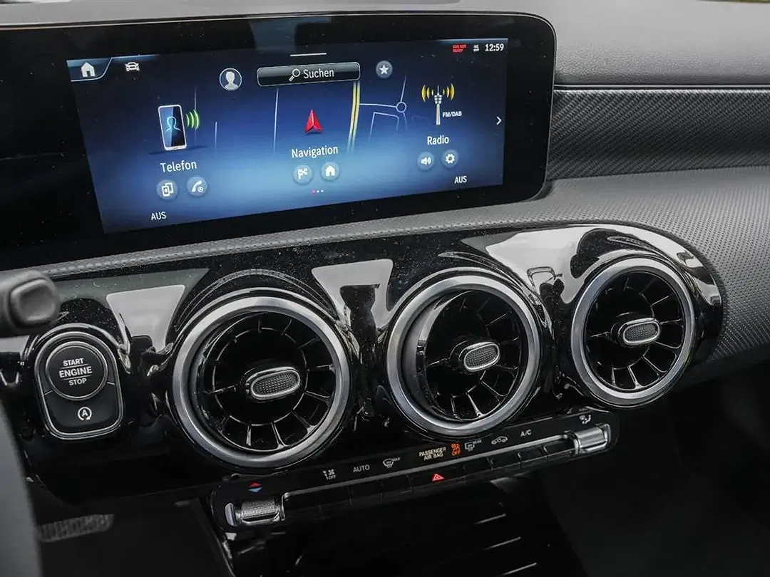 Mercedes-Benz A 200 - Thumbnail 12