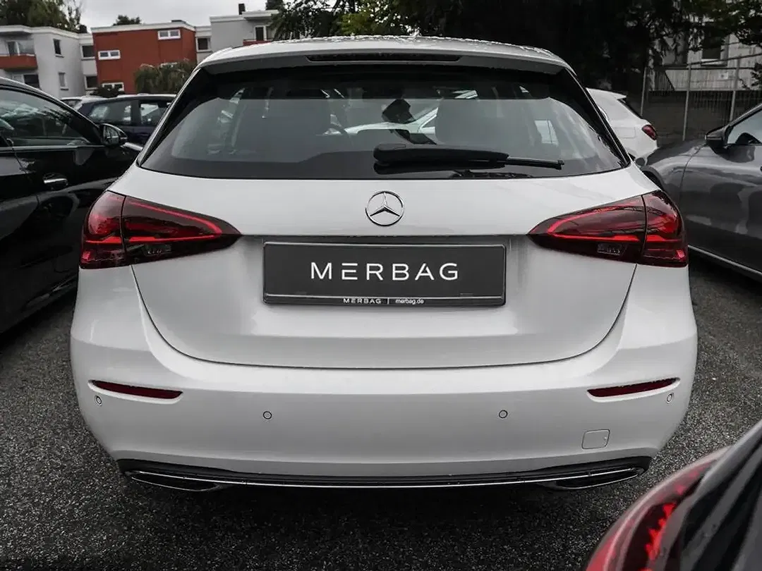 Mercedes-Benz A 200 - Thumbnail 4