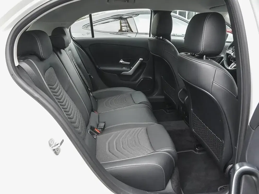 Mercedes-Benz A 200 - Thumbnail 7