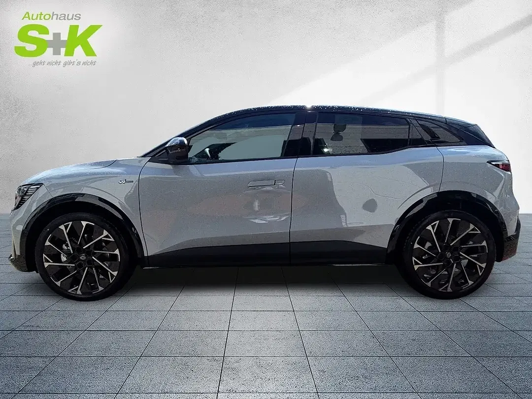 Renault Megane E-Tech - Thumbnail 2
