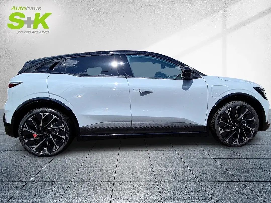 Renault Megane E-Tech - Thumbnail 5