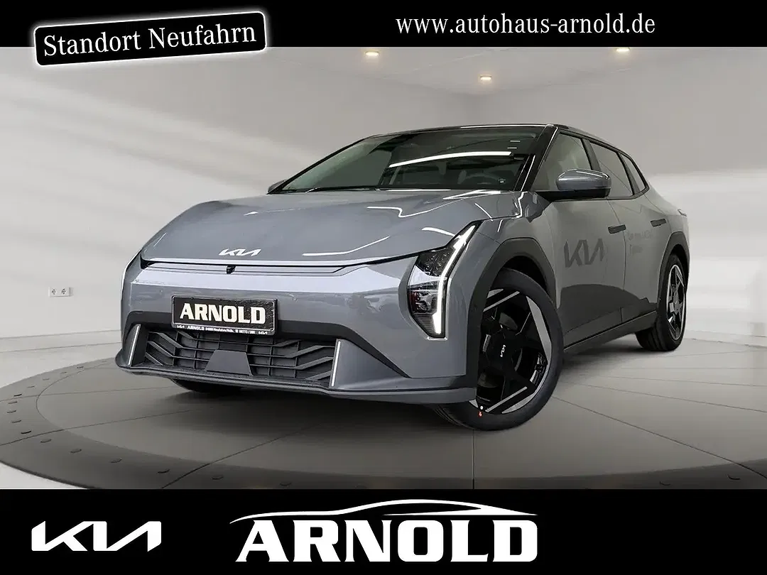 Kia EV4 - Thumbnail 1