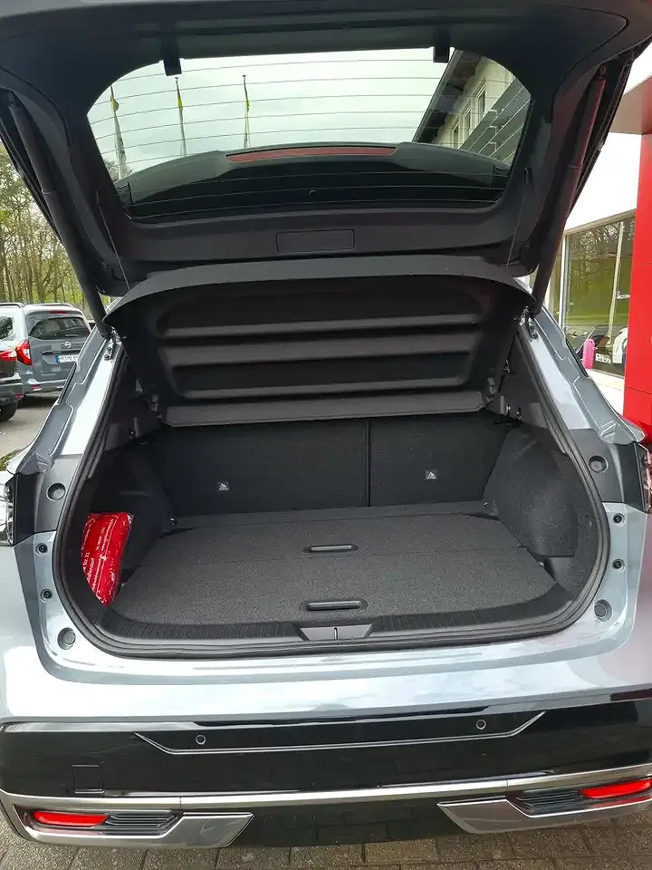 Nissan Qashqai - Thumbnail 3