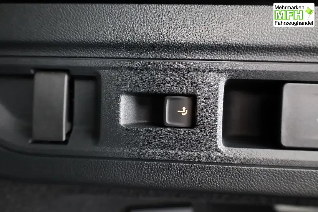 Volkswagen Passat Variant - Thumbnail 13