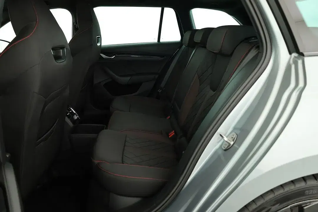 Skoda Octavia - Thumbnail 12