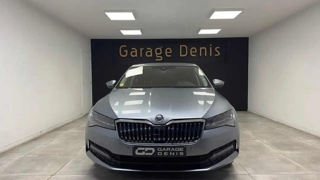 Skoda Superb - Thumbnail 2