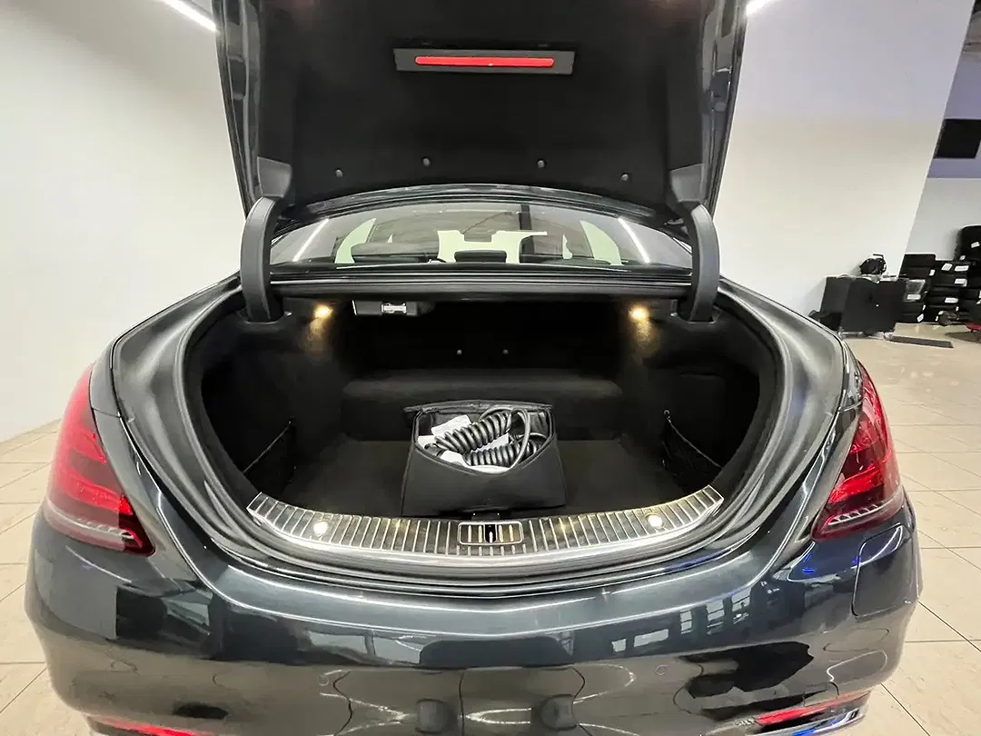 Mercedes-Benz S 560 - Thumbnail 13
