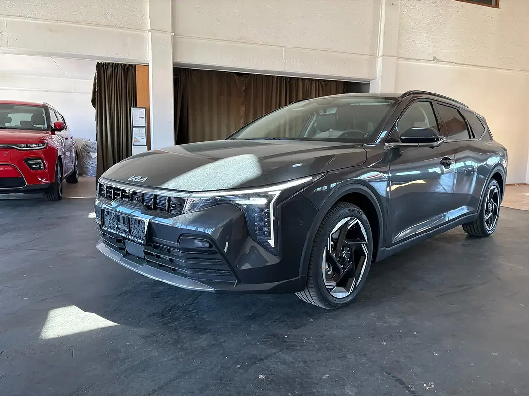 Kia K4 - Afbeelding 1
