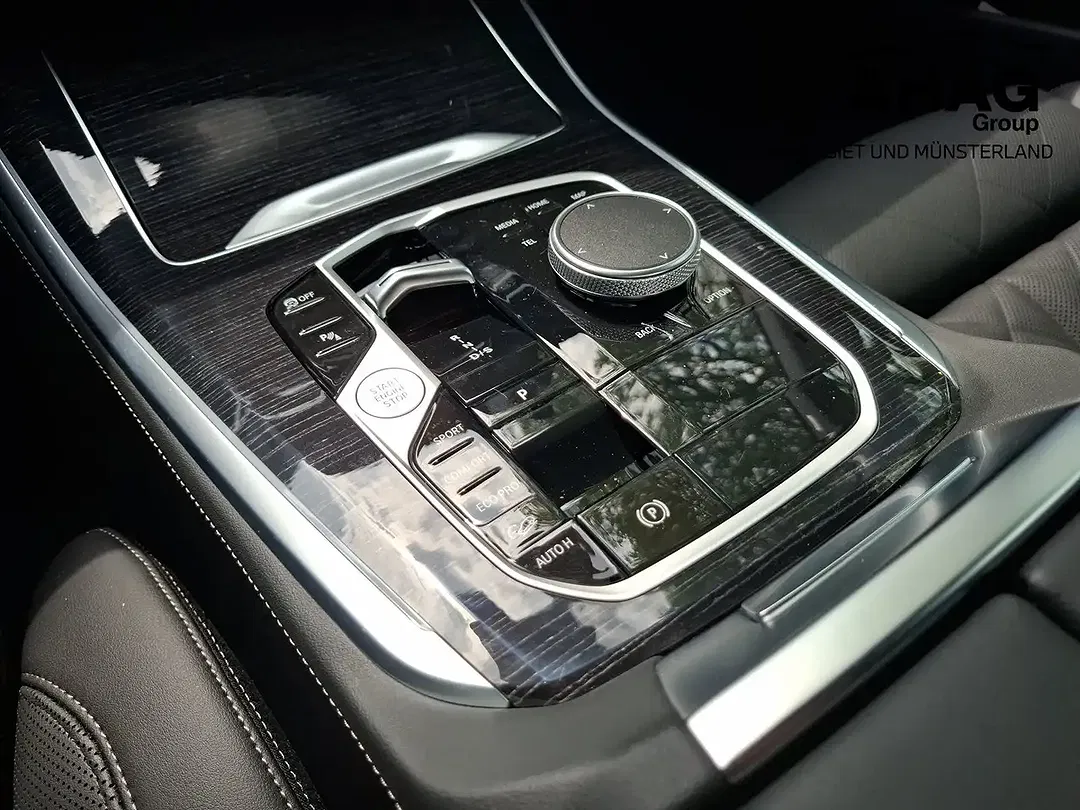 BMW X5 - Thumbnail 10