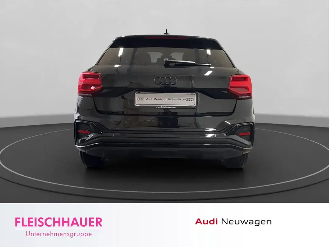 Audi Q2 - Thumbnail 6