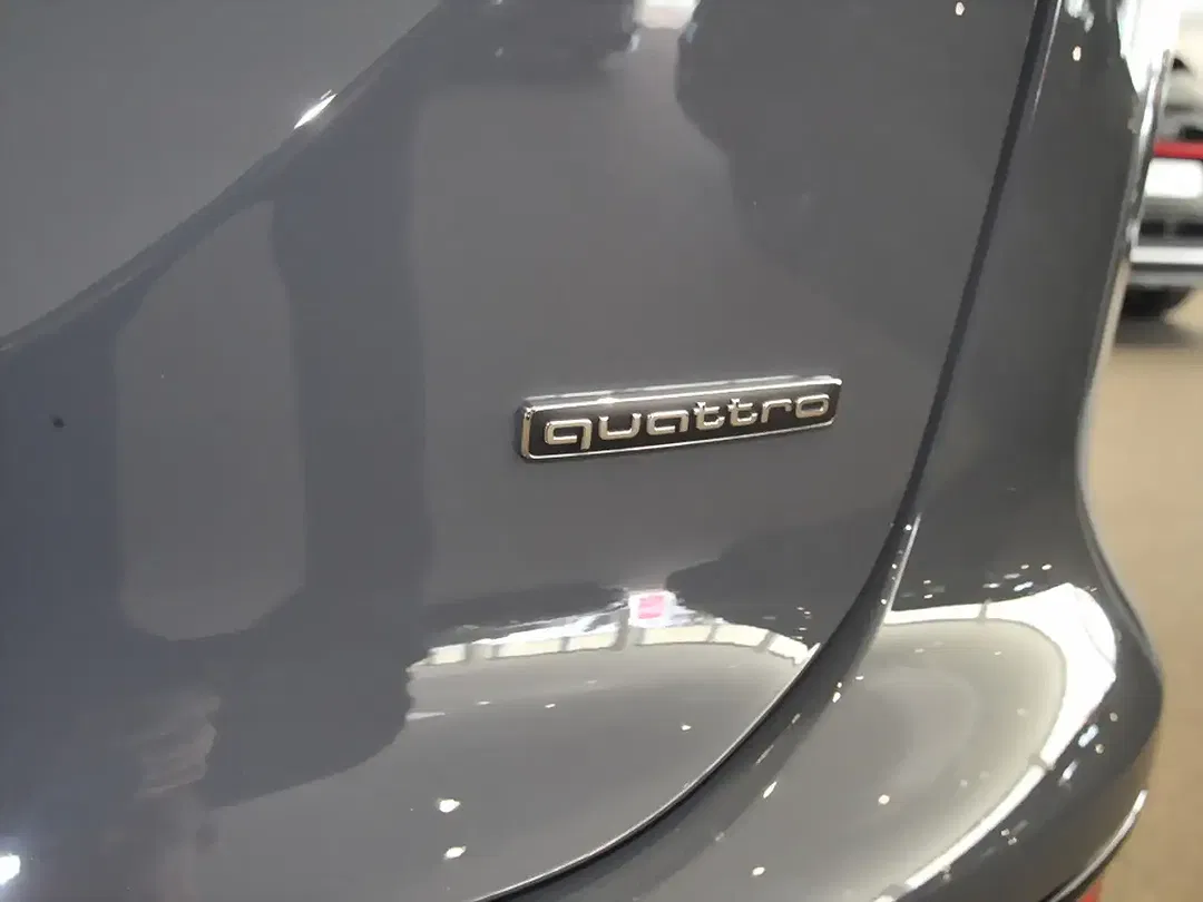 Audi Q6 e-tron - Thumbnail 11