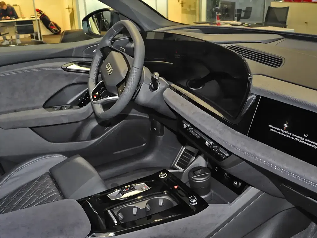 Audi Q6 e-tron - Thumbnail 5