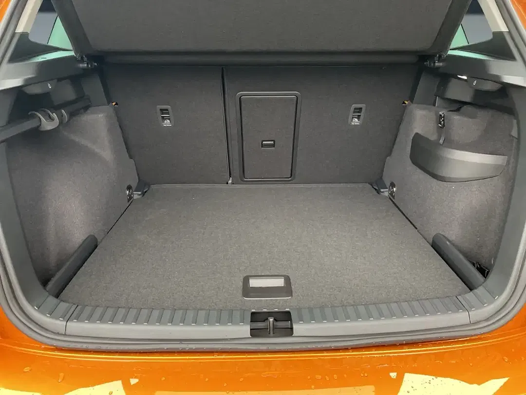 Skoda Karoq - Thumbnail 7