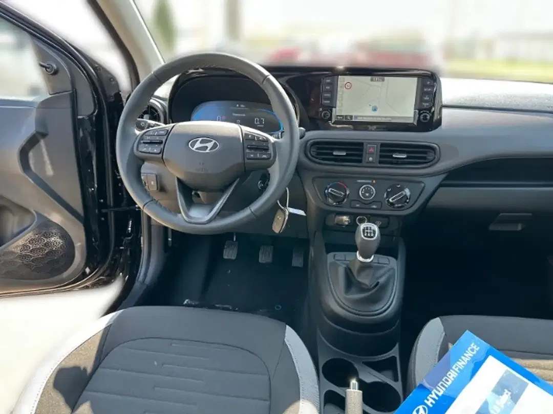 Hyundai i10 - Thumbnail 13