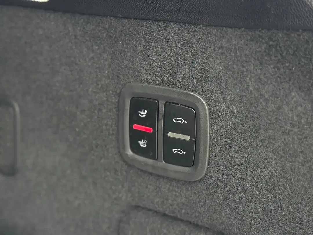Porsche Cayenne - Thumbnail 10