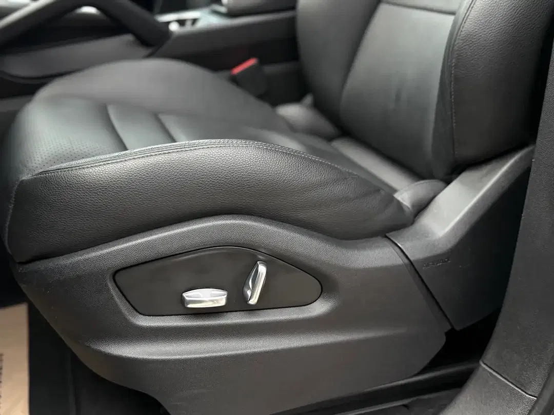 Porsche Cayenne - Thumbnail 16