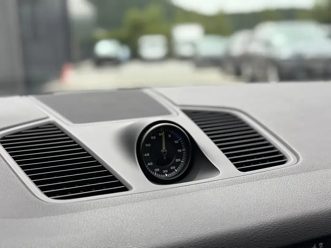 Porsche Cayenne - Thumbnail 21