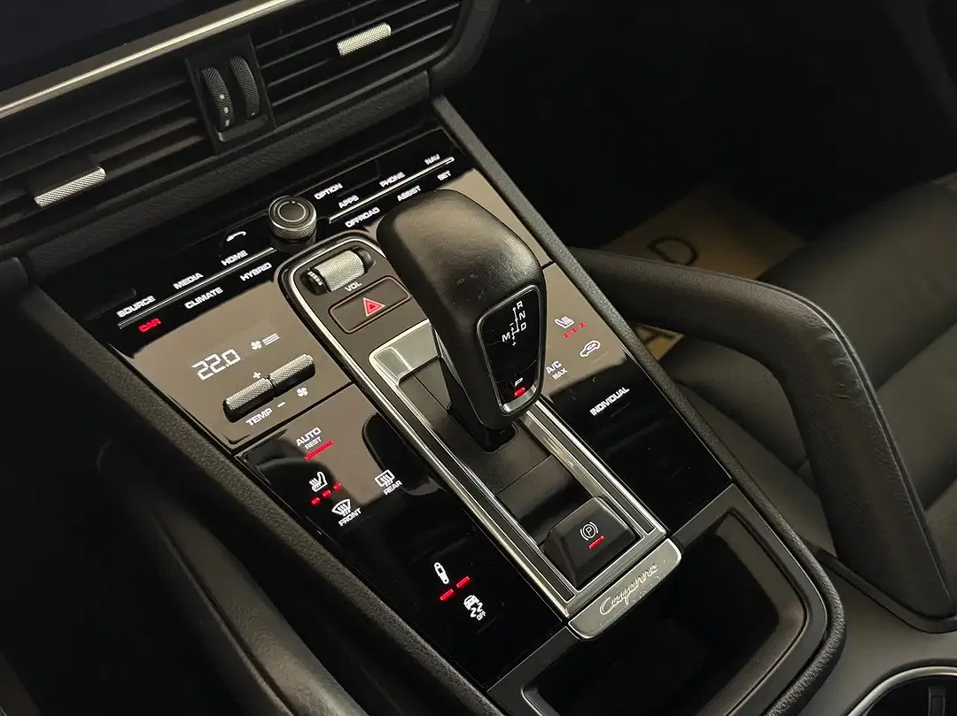 Porsche Cayenne - Thumbnail 27