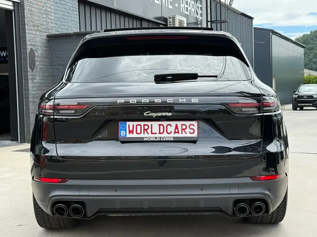 Porsche Cayenne - Thumbnail 6