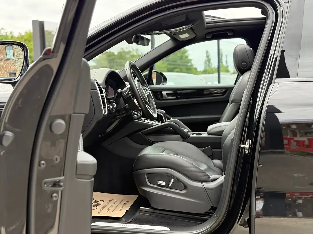 Porsche Cayenne - Thumbnail 7
