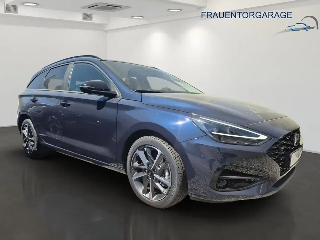 Hyundai i30 - Thumbnail 2