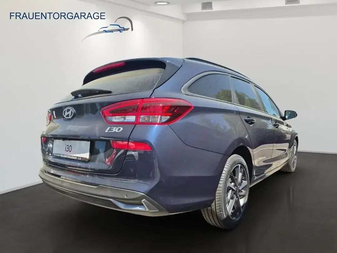 Hyundai i30 - Thumbnail 3