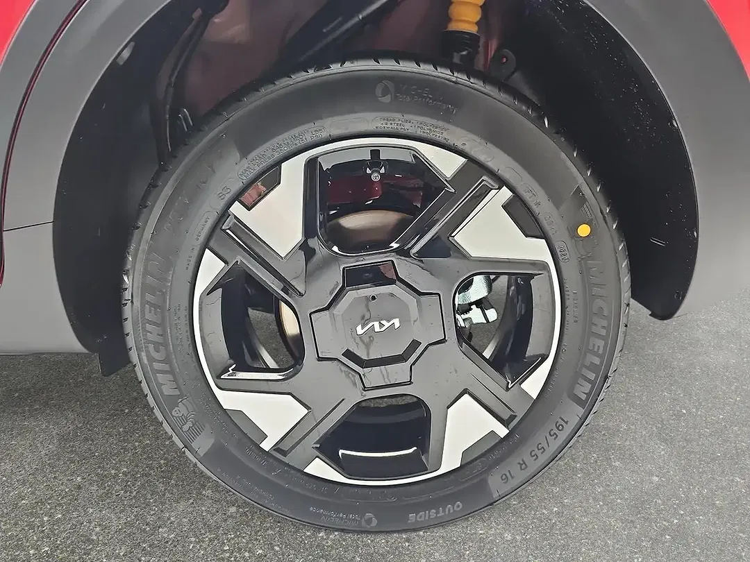 Kia Stonic - Thumbnail 6