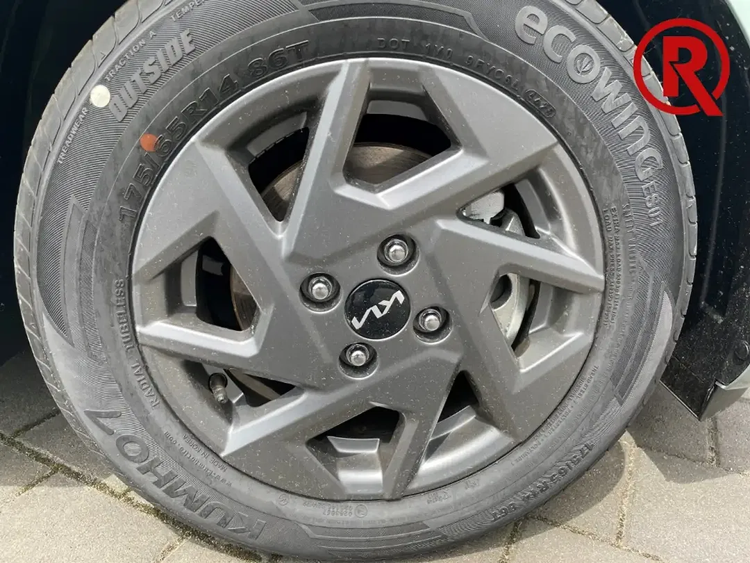 Kia Picanto - Thumbnail 7
