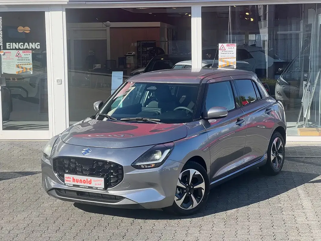 Suzuki Swift - Thumbnail 1