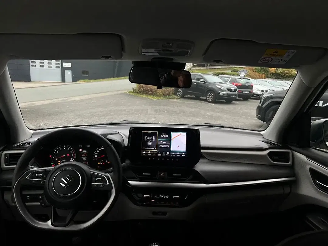 Suzuki Swift - Thumbnail 14