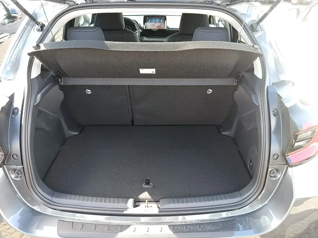 Toyota Yaris - Thumbnail 20