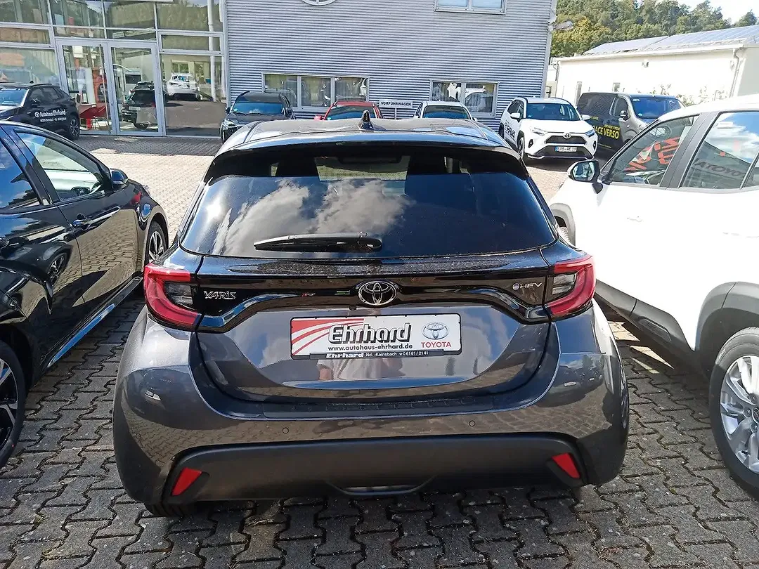 Toyota Yaris - Thumbnail 5