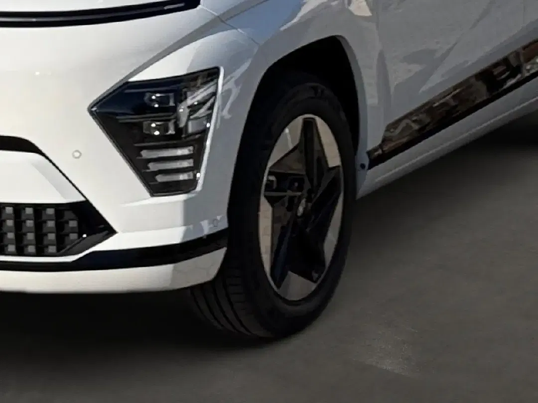 Hyundai KONA - Thumbnail 6