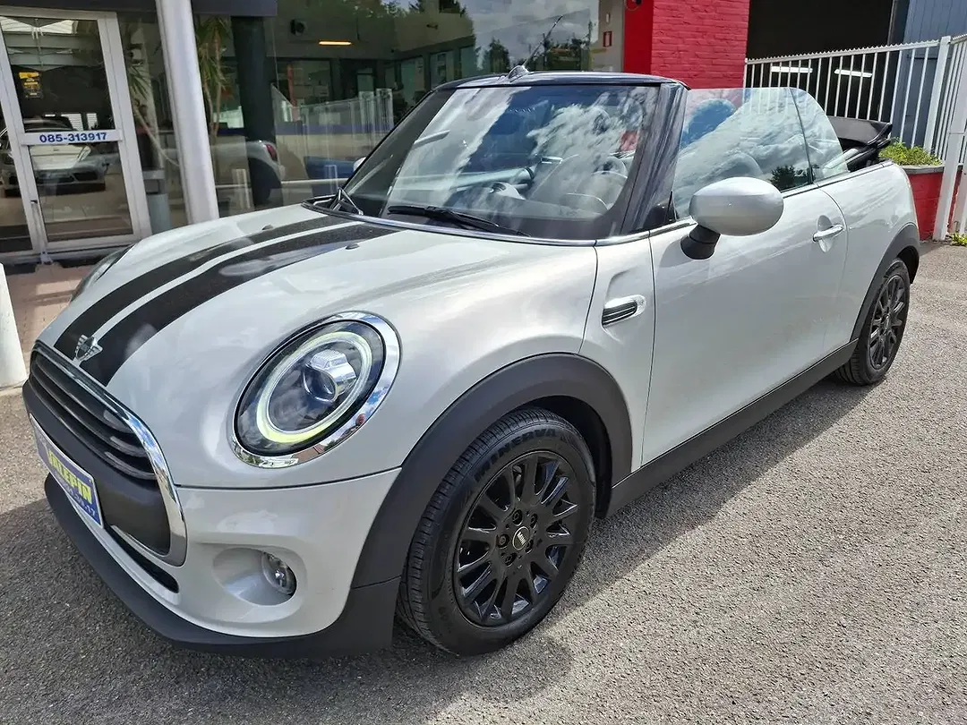 MINI One Cabrio - Thumbnail 6