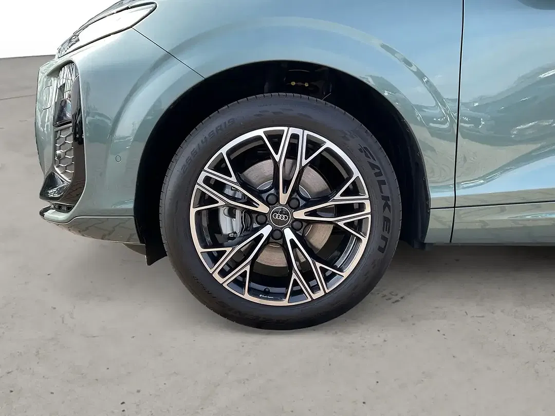 Audi Q3 - Thumbnail 14