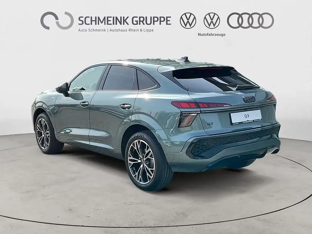 Audi Q3 - Thumbnail 3