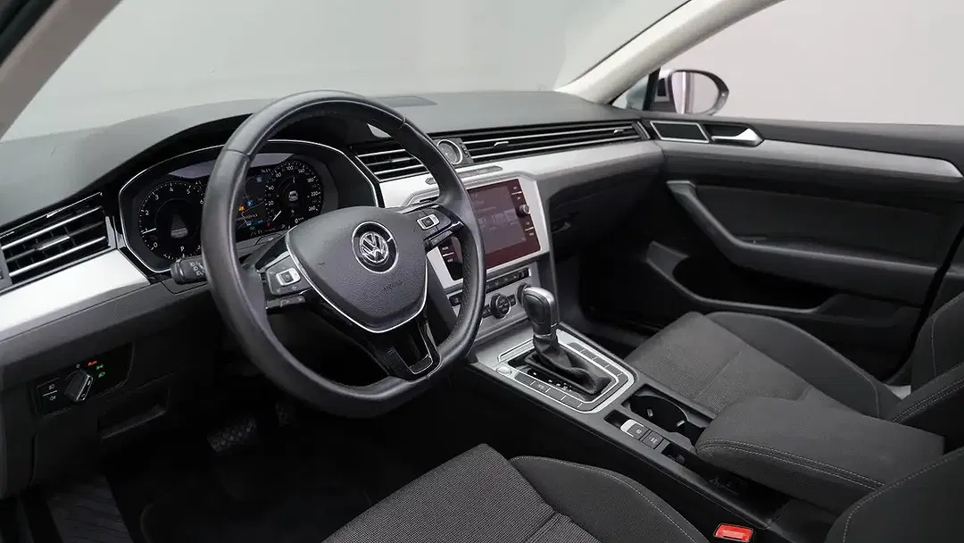 Volkswagen Passat Variant - Thumbnail 8