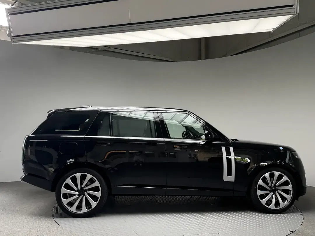 Land Rover Range Rover - Thumbnail 9