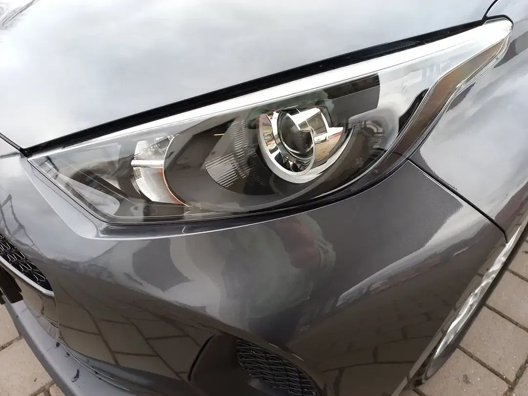 Mazda 2 - Thumbnail 3