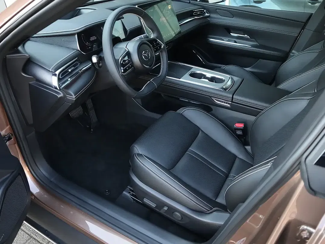 Mazda 6e - Thumbnail 10